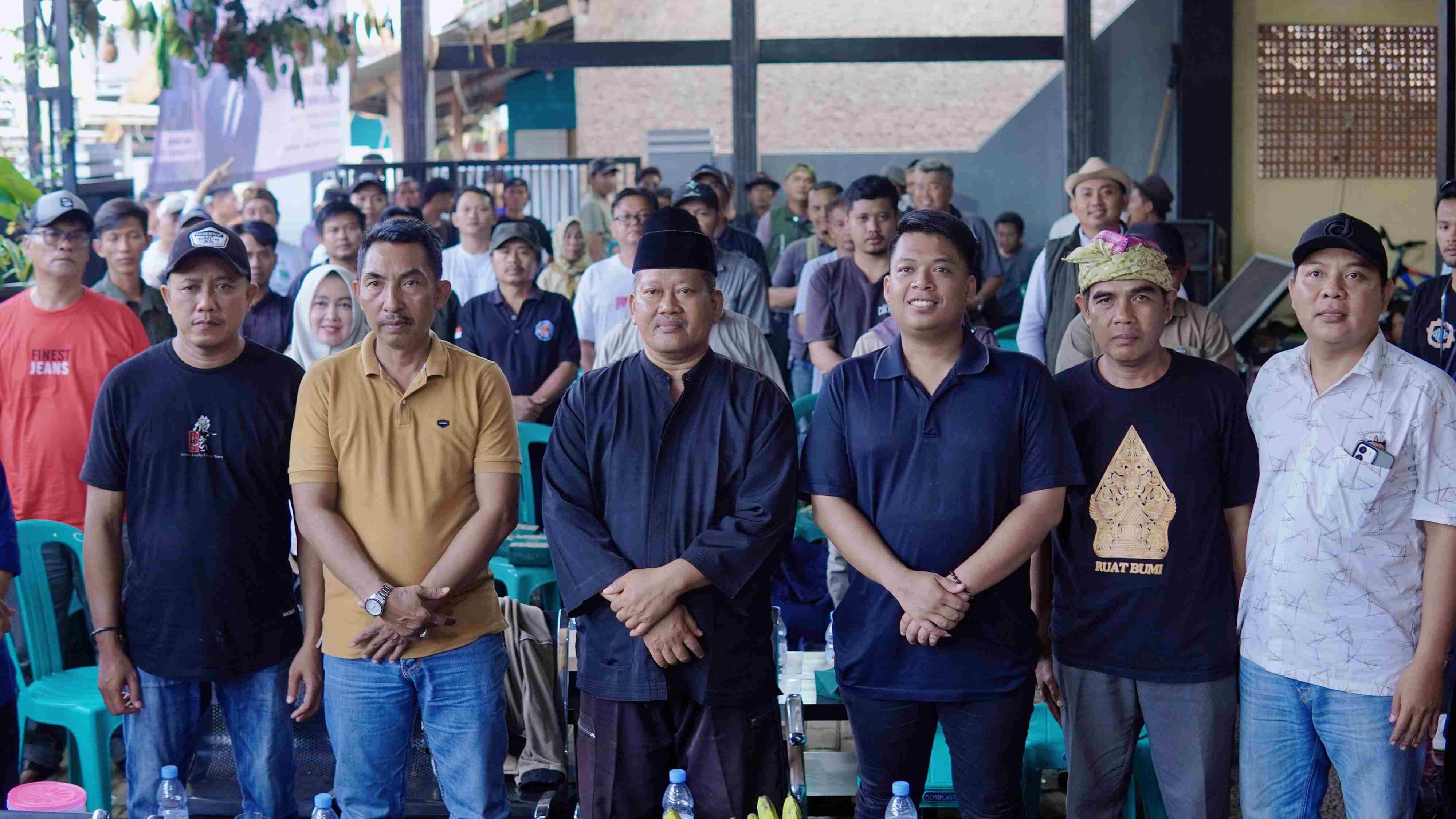 Anggota DPRD Jabar Bayu Satya Prawira Sosialisasikan Perda, Tekankan Peran Kepala Desa